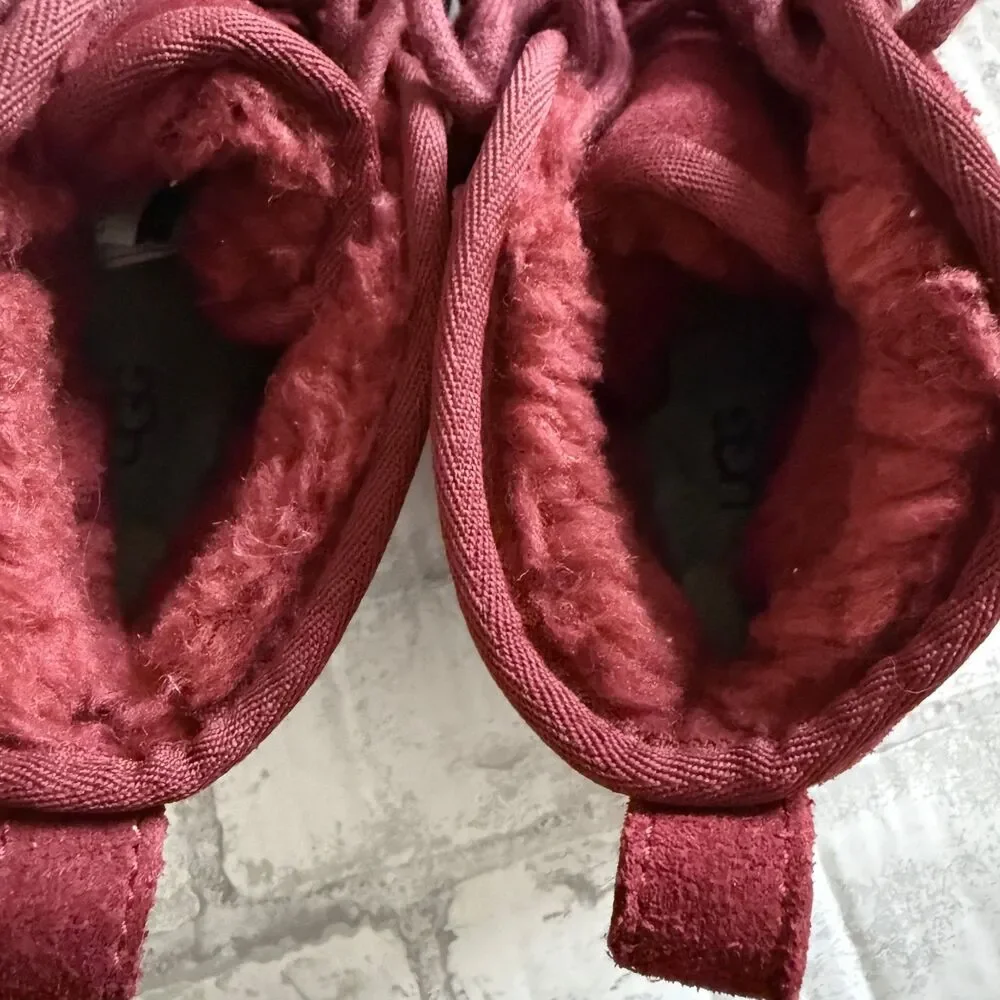 UGG Kids Neumel Chopd Lace Up Booties Burgundy Wool Lined Modern Chukka Sz 3